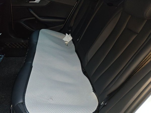Audi A4L 2019, 110399 км, за 13812 USD - фото 18