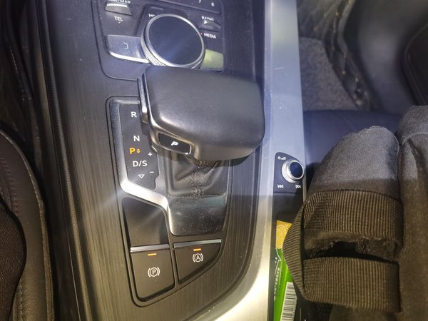 Audi A4L 2019, 55900 км, за 15408 USD - фото 15