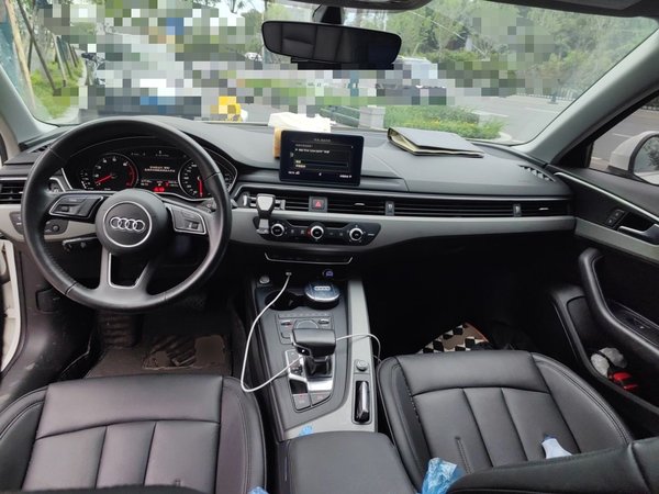 Audi A4L 2019, 67700 км, за 15636 USD - фото 10