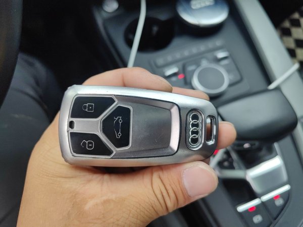 Audi A4L 2019, 67700 км, за 15636 USD - фото 9