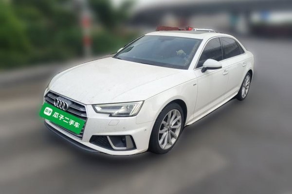Audi A4L · 2019 год