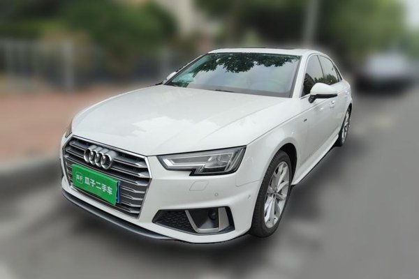 Audi A4L · 2019 год