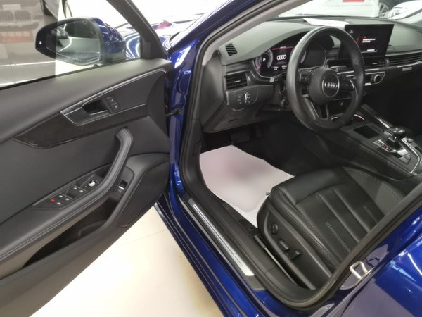 Audi A4L 2020, 64500 км, за 20305 USD - фото 19