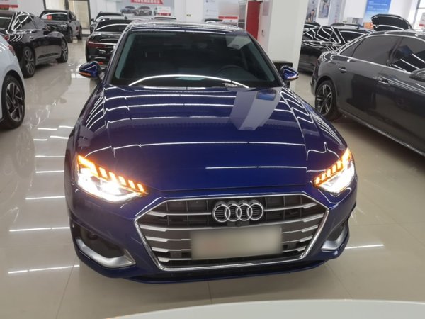 Audi A4L 2020, 64500 км, за 20305 USD