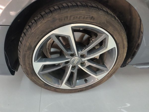 Audi A4L 2020, 122500 км, за 20202 USD - фото 21