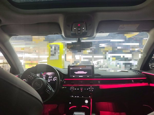 Audi A4L 2020, 122500 км, за 20202 USD - фото 12