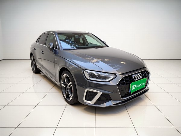 Audi A4L 2020, 55500 км, за 19792 USD
