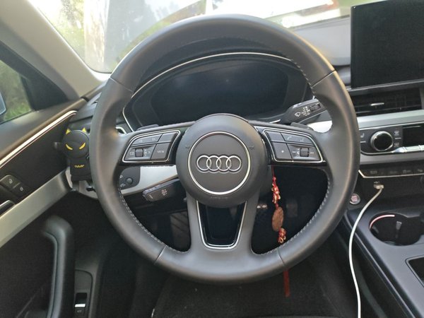 Audi A4L 2020, 55500 км, за 19792 USD - фото 9