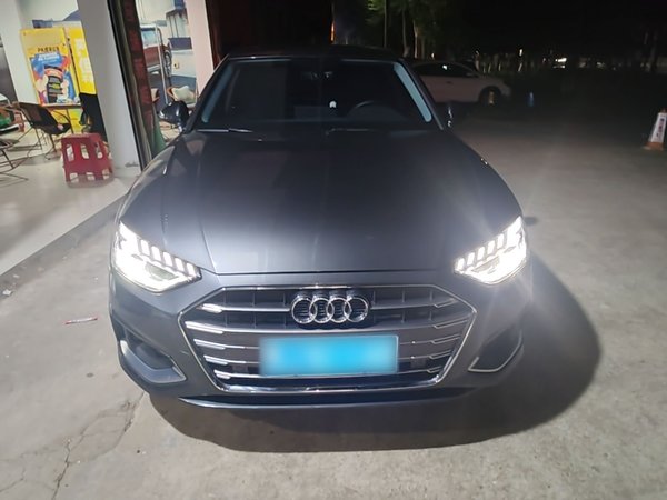 Audi A4L 2020, 76900 км, за 19135 USD