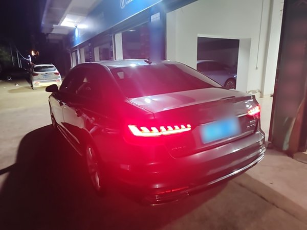 Audi A4L 2020, 76900 км, за 19135 USD
