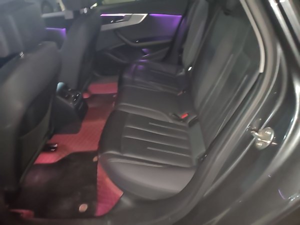 Audi A4L 2020, 76900 км, за 19135 USD - фото 20