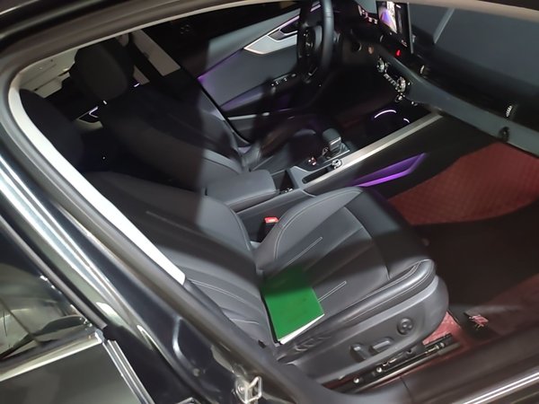 Audi A4L 2020, 76900 км, за 19135 USD - фото 23