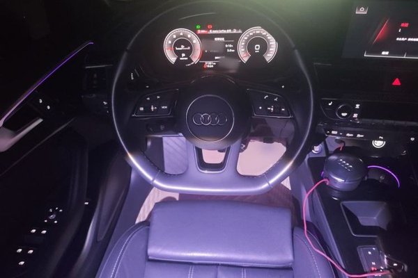 Audi A4L 2022, 31200 км, за 24633 USD - фото 10