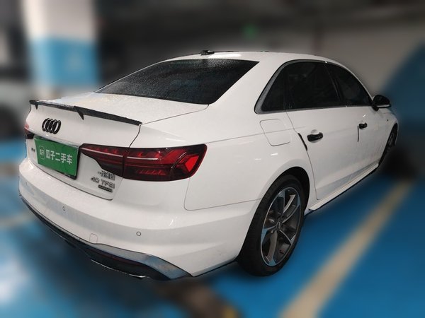Audi A4L 2020, 131300 км, за 17631 USD - фото 6