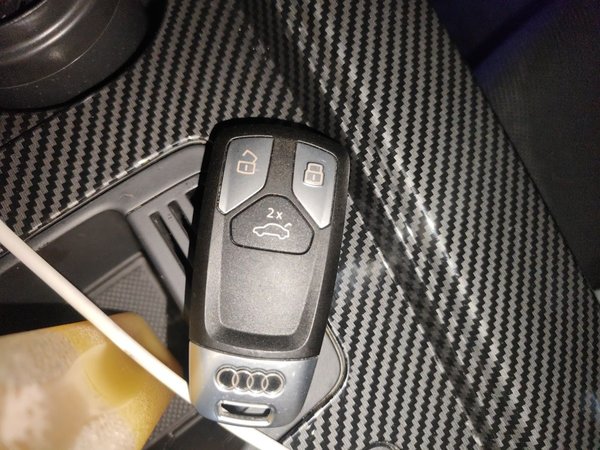Audi A4L 2020, 131300 км, за 17631 USD - фото 9