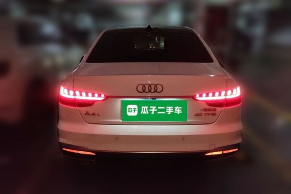 Audi A4L 2020, 167399 км, за 16958 USD