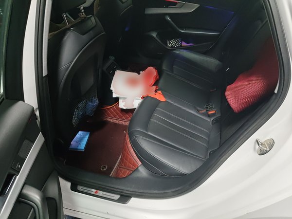 Audi A4L 2020, 76500 км, за 20755 USD - фото 18