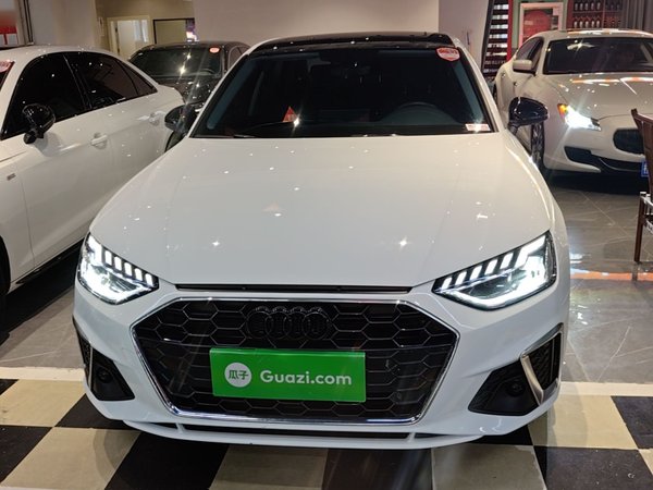 Audi A4L 2020, 79000 км, за 22216 USD