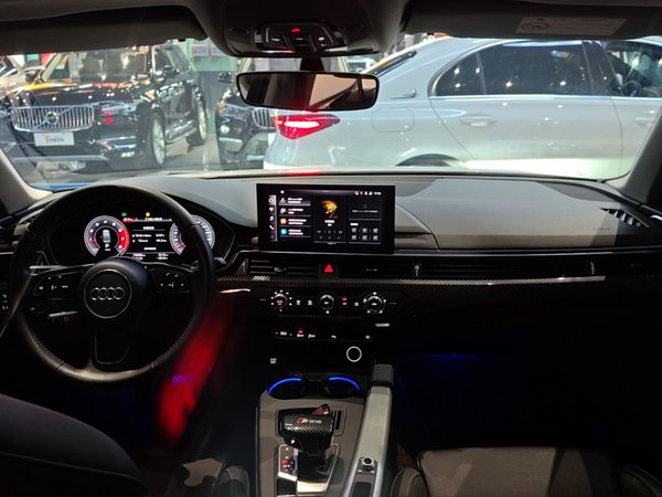 Audi A4L 2020, 79000 км, за 22216 USD - фото 13