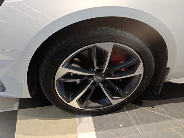 Audi A4L 2020, 79000 км, за 22216 USD - фото 8