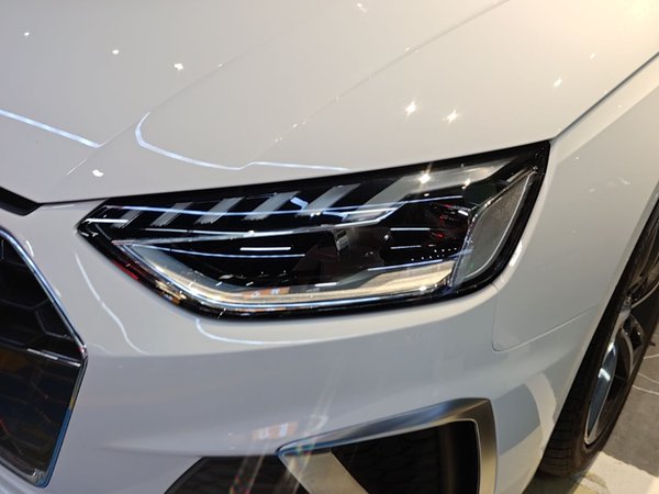 Audi A4L 2020, 79000 км, за 22216 USD - фото 9
