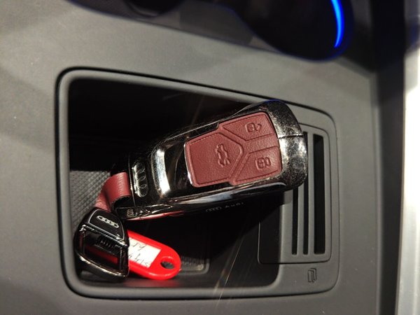 Audi A4L 2020, 79000 км, за 22216 USD - фото 12