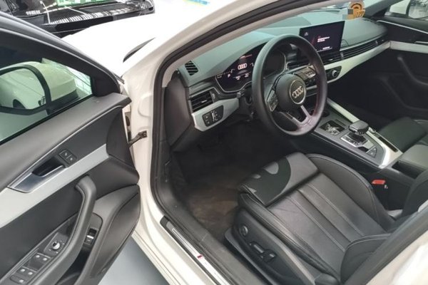 Audi A4L 2020, 79200 км, за 18809 USD - фото 19