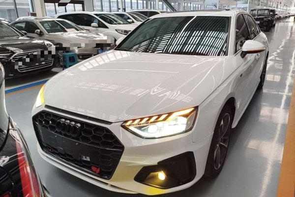 Audi A4L 2020, 79200 км, за 18809 USD