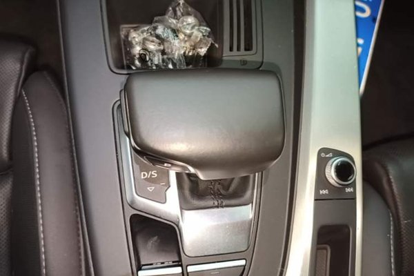 Audi A4L 2020, 79200 км, за 18809 USD - фото 17