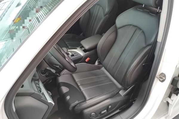 Audi A4L 2020, 79200 км, за 18809 USD - фото 18