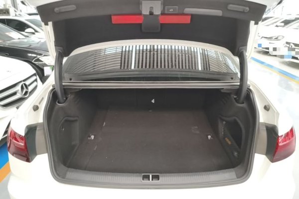 Audi A4L 2020, 79200 км, за 18809 USD - фото 22
