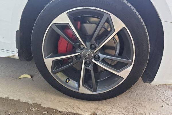 Audi A4L 2020, 81400 км, за 19322 USD - фото 8