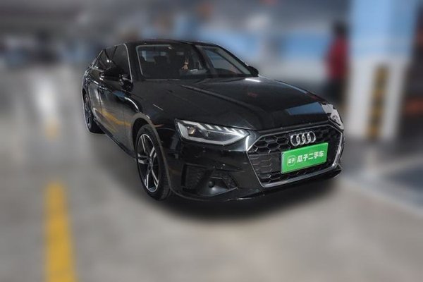 Audi A4L 2022, 66700 км, за 21037 USD