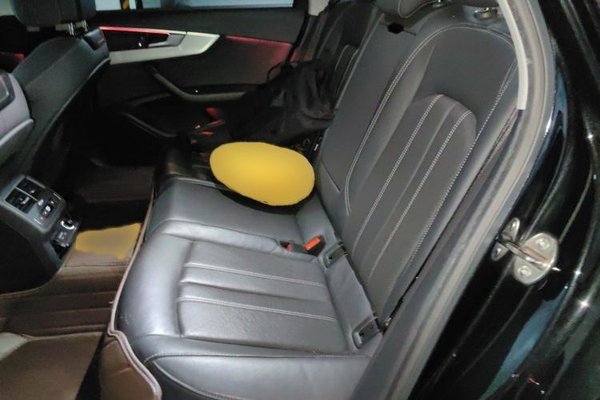 Audi A4L 2022, 66700 км, за 21037 USD - фото 20