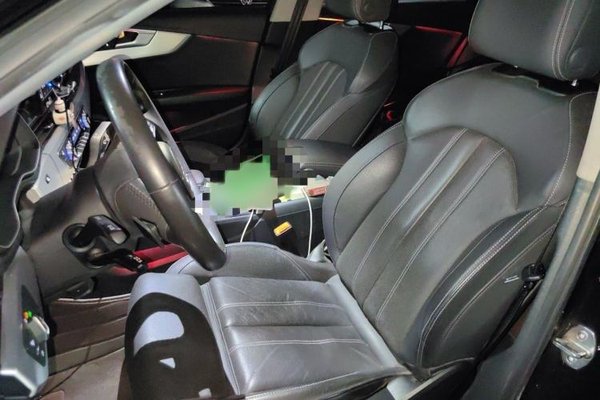 Audi A4L 2022, 66700 км, за 21037 USD - фото 14