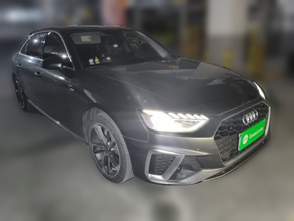 Audi A4L 2022, 25900 км, за 21135 USD