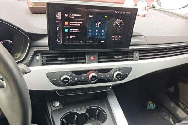 Audi A4L 2022, 26000 км, за 22866 USD - фото 16