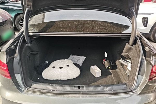 Audi A4L 2022, 26000 км, за 22866 USD - фото 22