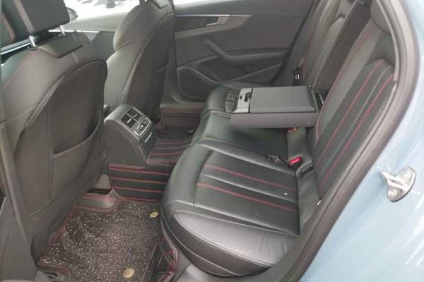 Audi A4L 2022, 35900 км, за 28096 USD - фото 25