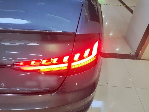 Audi A4L 2022, 79900 км, за 26402 USD - фото 20