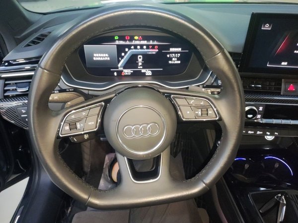 Audi A4L 2022, 79900 км, за 26402 USD