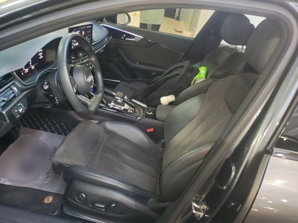 Audi A4L 2022, 79900 км, за 26402 USD - фото 9