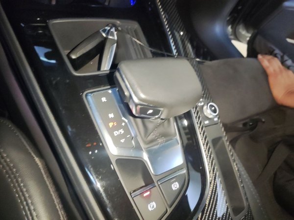 Audi A4L 2022, 79900 км, за 26402 USD - фото 8