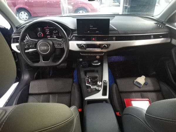 Audi A4L 2022, 90700 км, за 21960 USD - фото 13