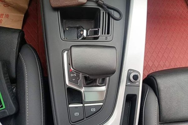 Audi A4L 2022, 123600 км, за 20594 USD - фото 16