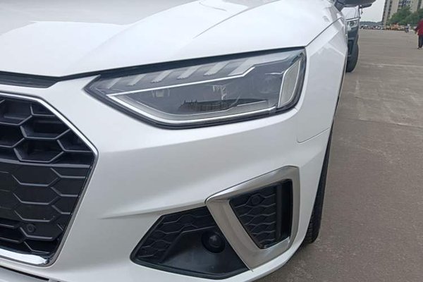 Audi A4L 2022, 123600 км, за 20594 USD - фото 8
