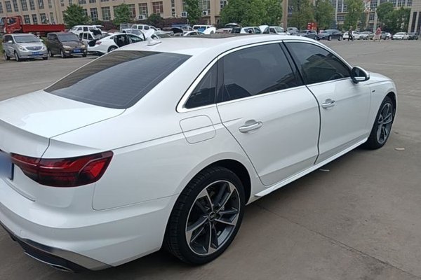 Audi A4L 2022, 123600 км, за 20594 USD - фото 6