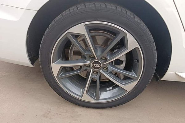 Audi A4L 2022, 123600 км, за 20594 USD - фото 11