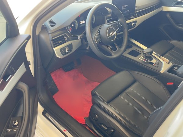 Audi A4L 2022, 40600 км, за 25246 USD - фото 11