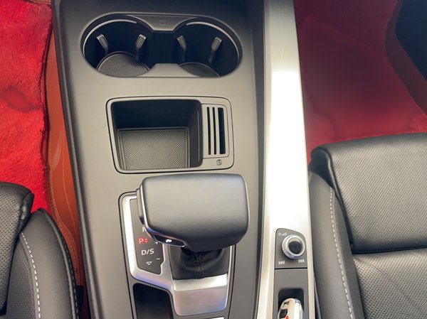 Audi A4L 2022, 40600 км, за 25246 USD - фото 17